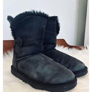 UGG Bailey Button II Black Suede Sheepskin Shearling Lined Boots; #5803 Size 7